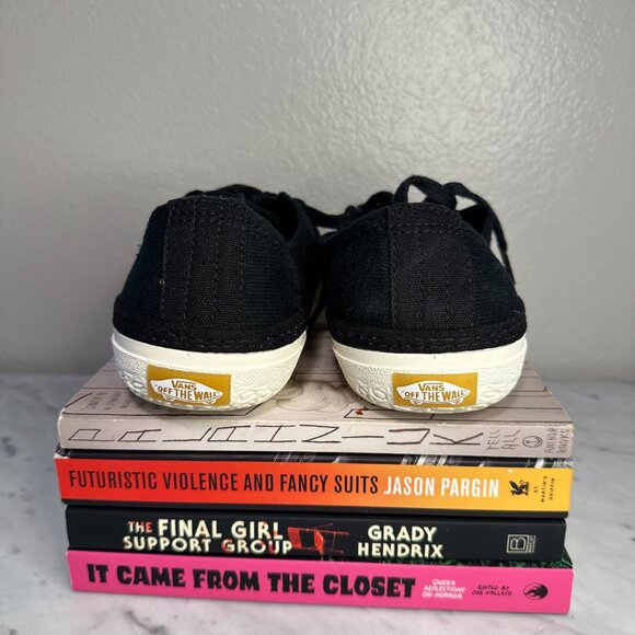 Vans Circle Vee Shoes in Black & Marshmallow - Picture 6 of 7